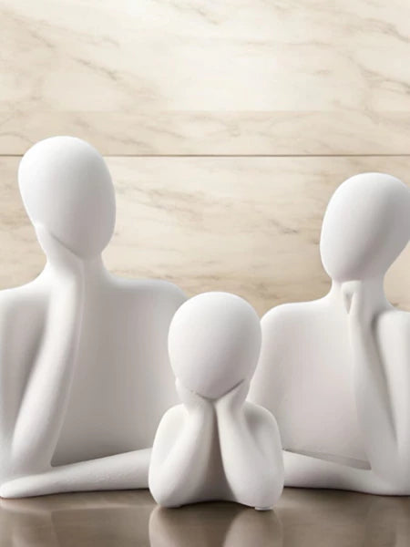 Estátua Pai - Mãe - Filho - Decoração